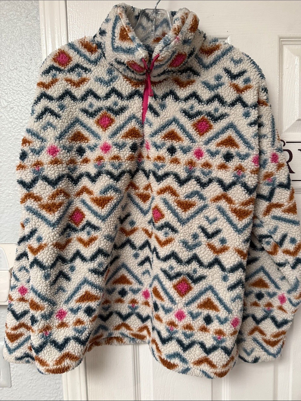 Eddie Bauer Cream Sherpa Pullover with Pink, Brown & Blue Accents